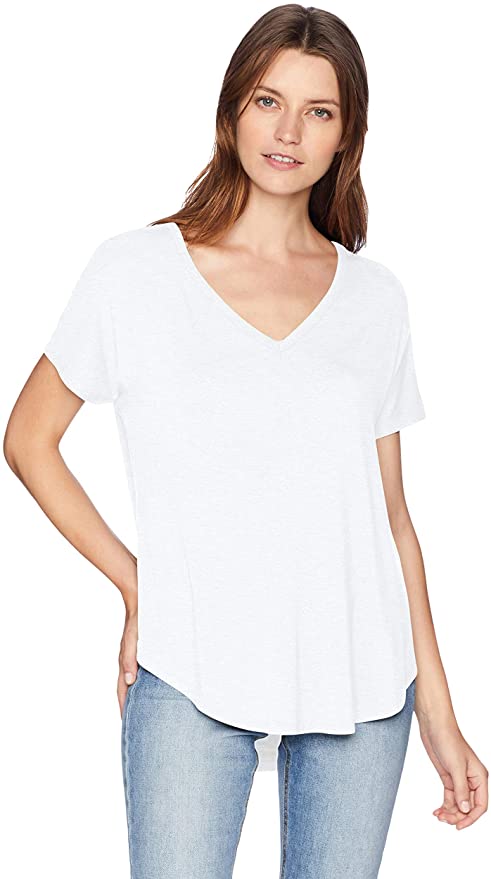 The 3 Best V-Necks on Amazon, Hands Down | Who What Wear