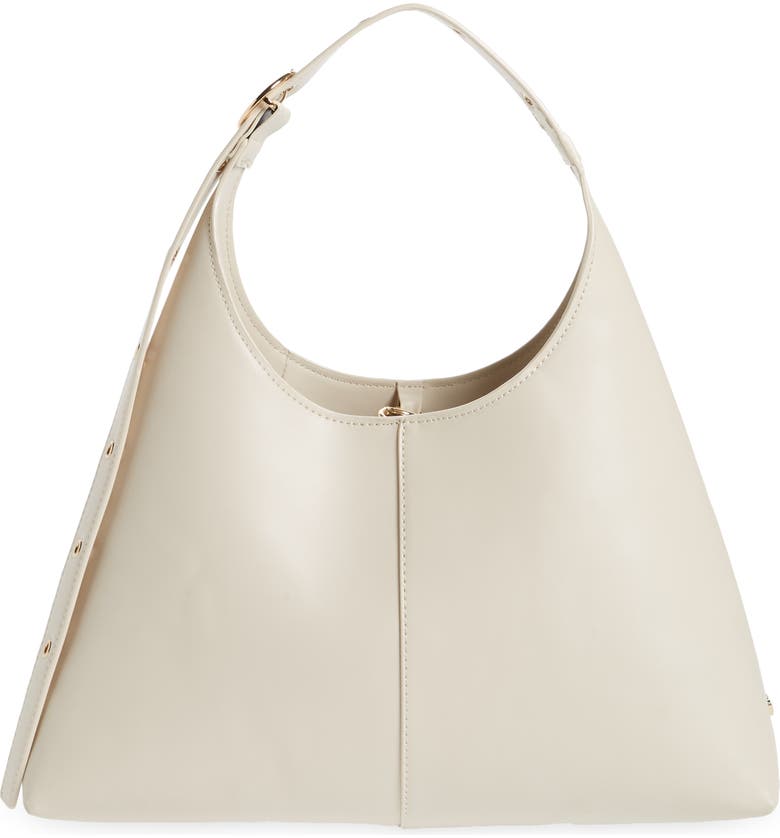 Teardrop Bags: The Spring Handbag Trend That's Everywhere | Who What Wear