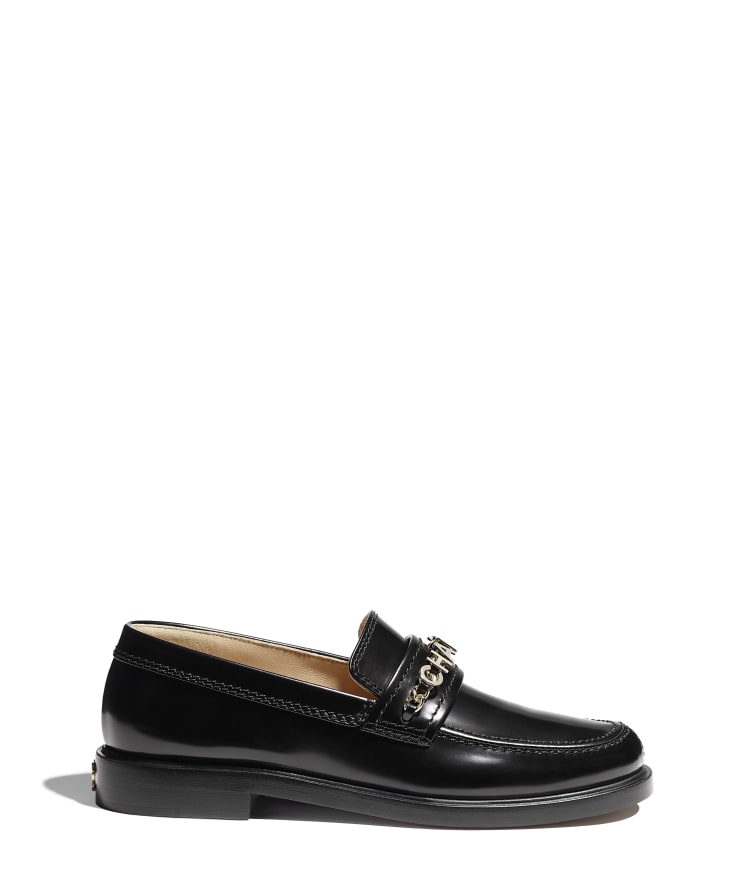 Chanel's New Loafers Have Become an Obsession of Mine | Who What Wear UK