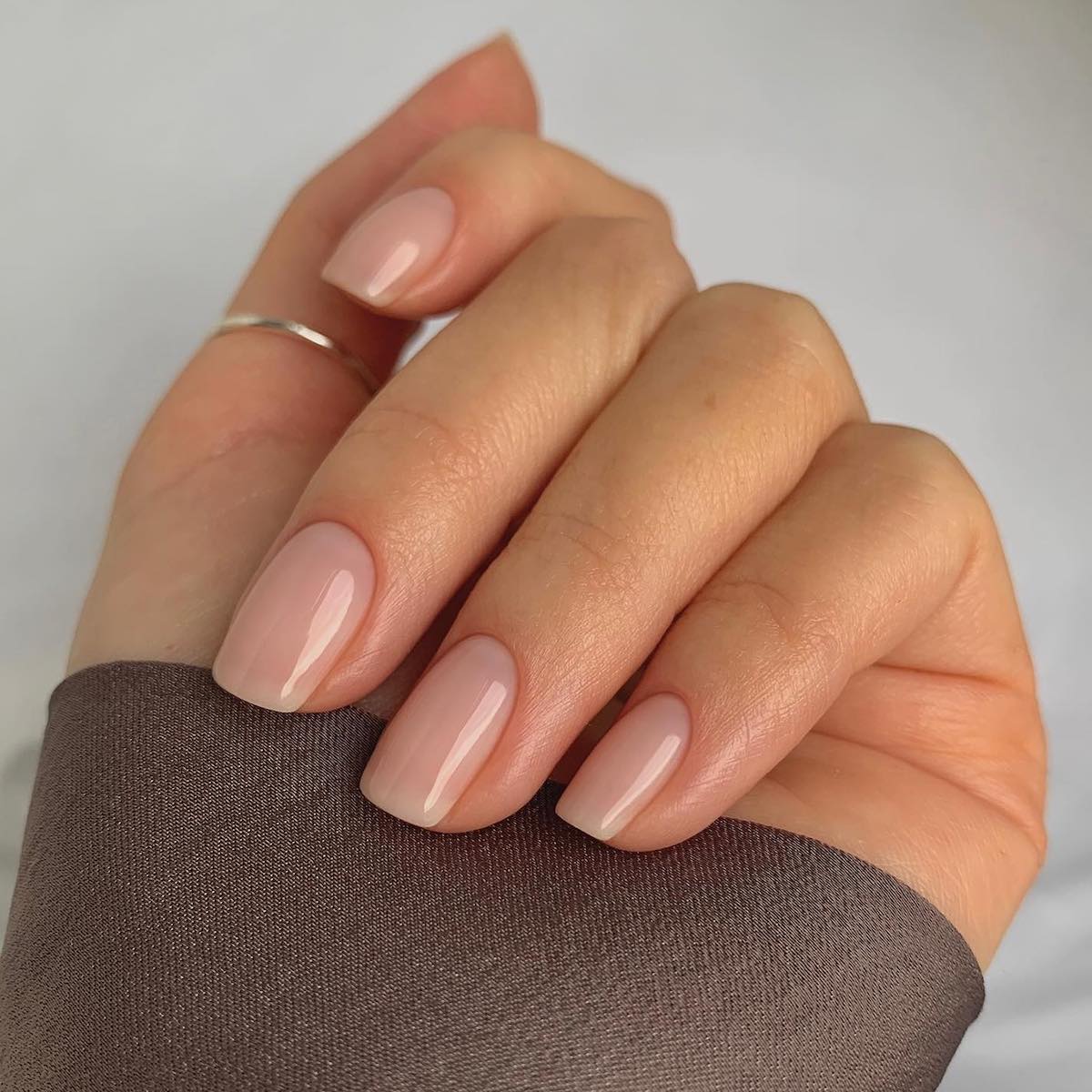 Shiny bare nails