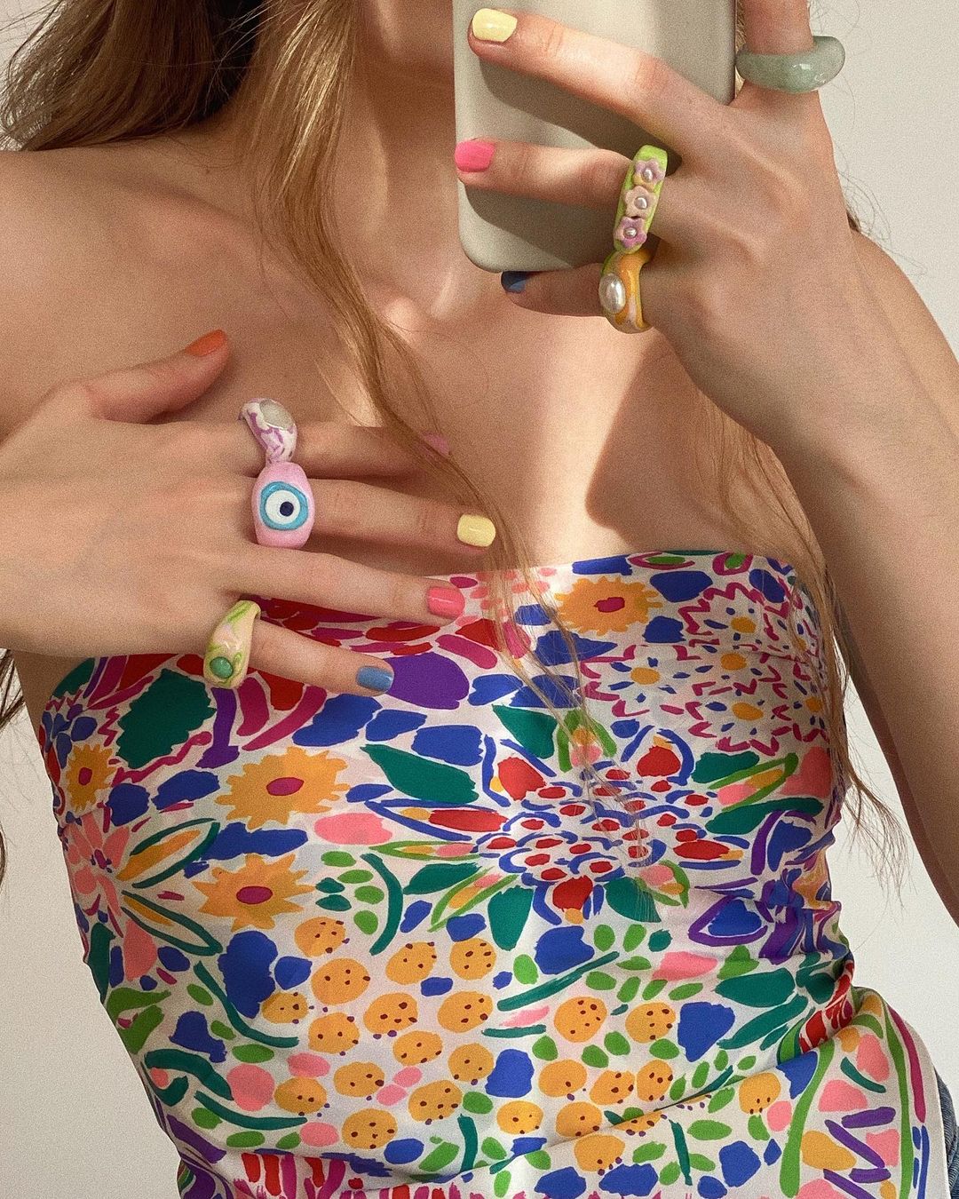 Best Gel Nail Polishes: Multicoloured nails: @thatsaleaf