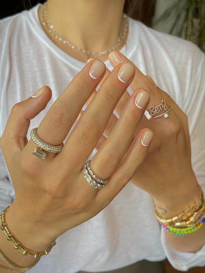 Autumn nail designs: reverse skinny french