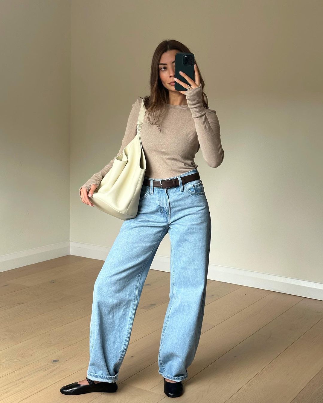 5 Baggy Jeans Outfits That Prove How Versatile This Trend Is | Who What ...