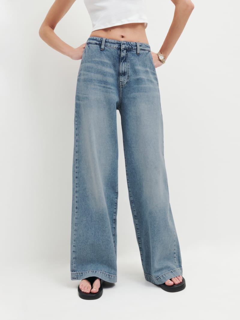 6 Baggy Jeans Outfits That Prove How Versatile This Trend Is | Who What ...