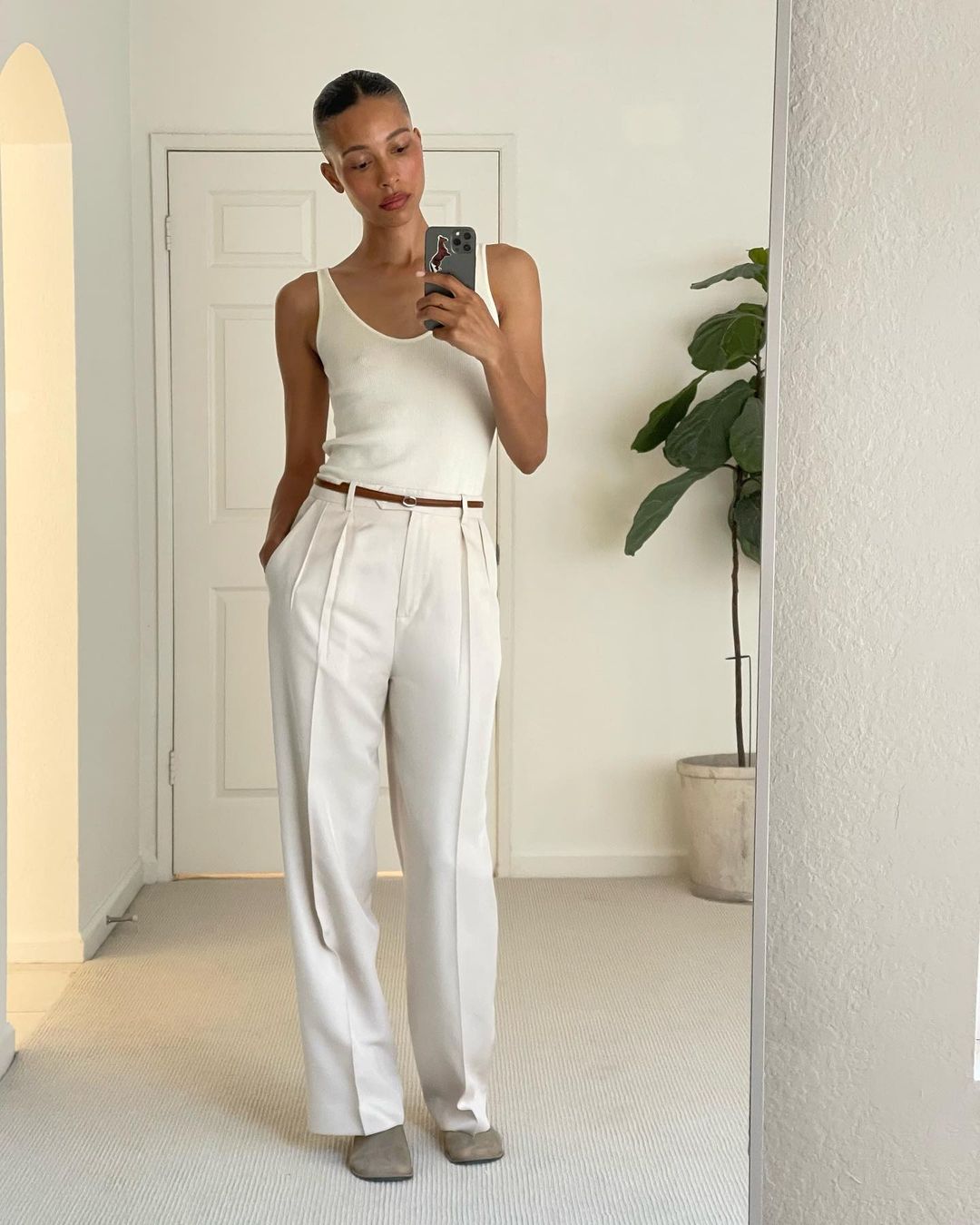 The 8 Best Shoes to Wear With Wide-Leg Trousers | Who What Wear