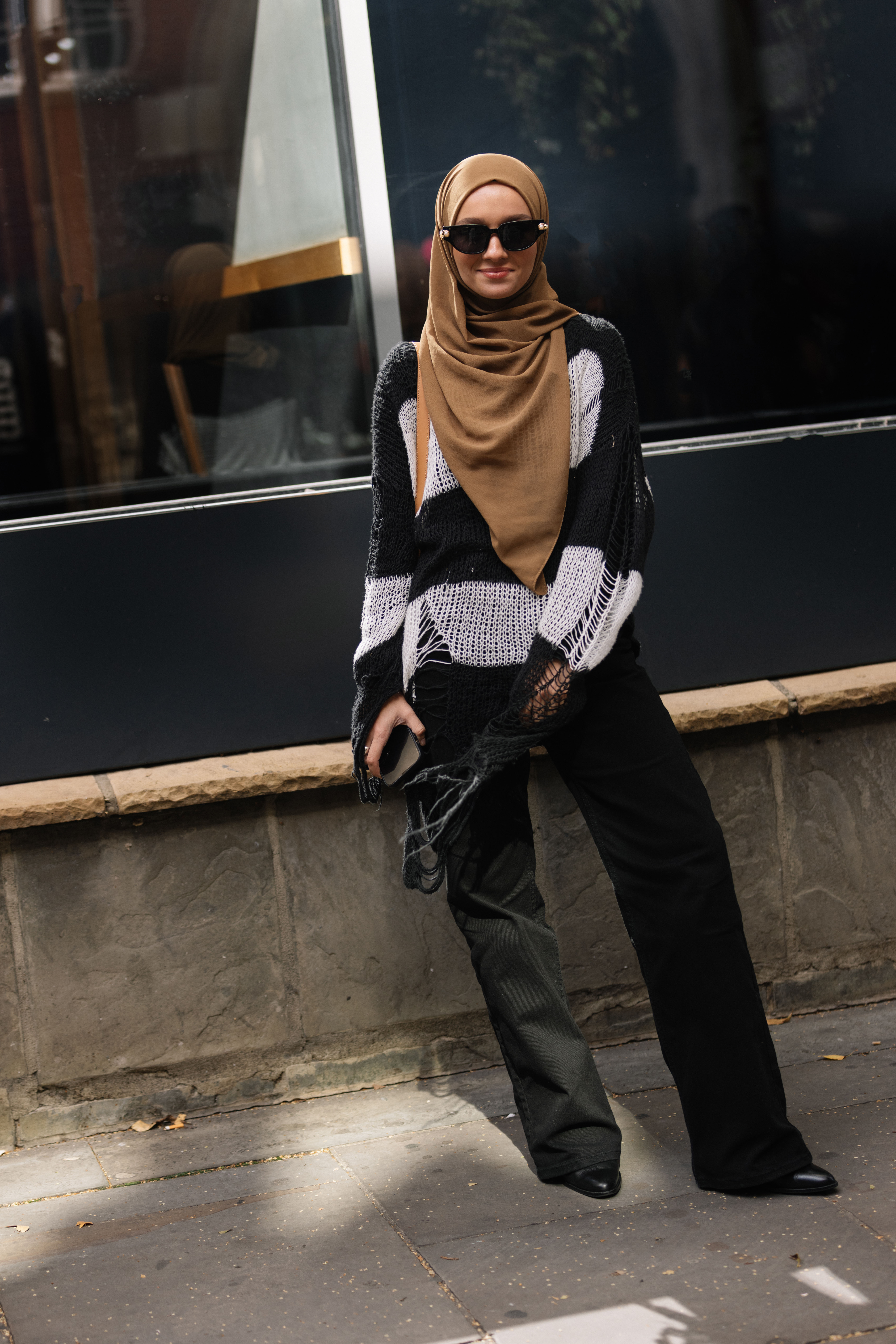 The Slouchy Trouser Trend That We Saw Everywhere at LFW | Who What Wear UK
