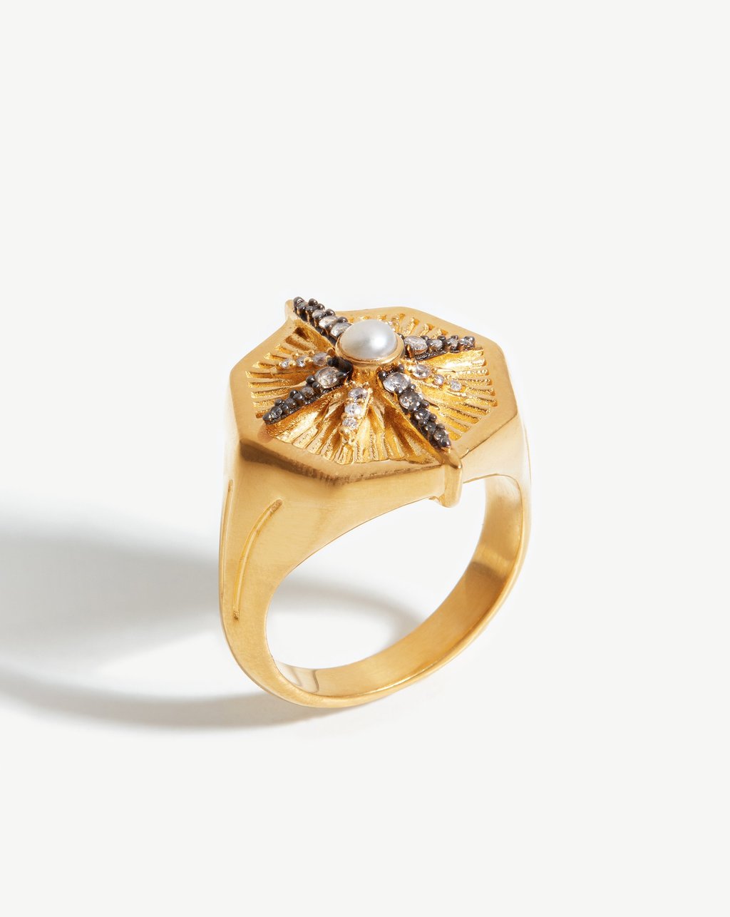 Missoma Harris Reed Star of the Show Signet Ring