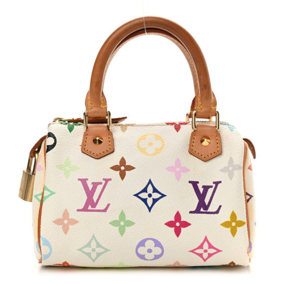Being a Gen Zer, I'm Excited About the Resurgence of Y2K Handbags -  PurseBlog