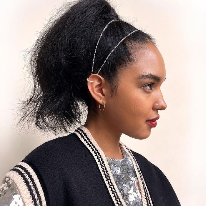 These 12 Headband Hairstyles Are All Grown-Up | Who What Wear