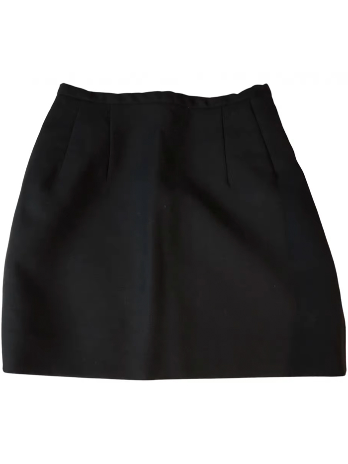 5 Black-Miniskirt Outfits That Are Simple and Stylish | Who What Wear UK