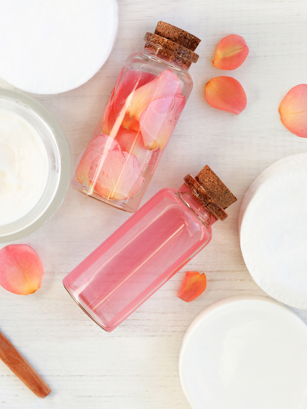 6 Rose Water Benefits That Are Totally Amazing