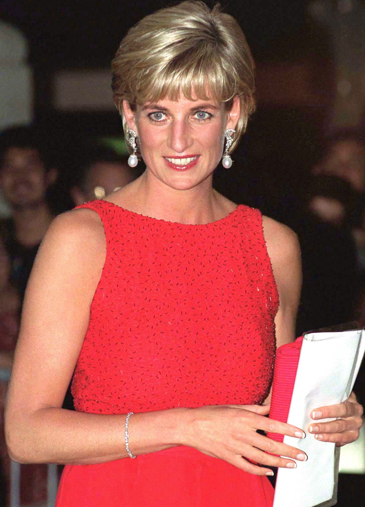The Jewelry Megan and Kate Inherited From Princess Diana | Who What Wear UK