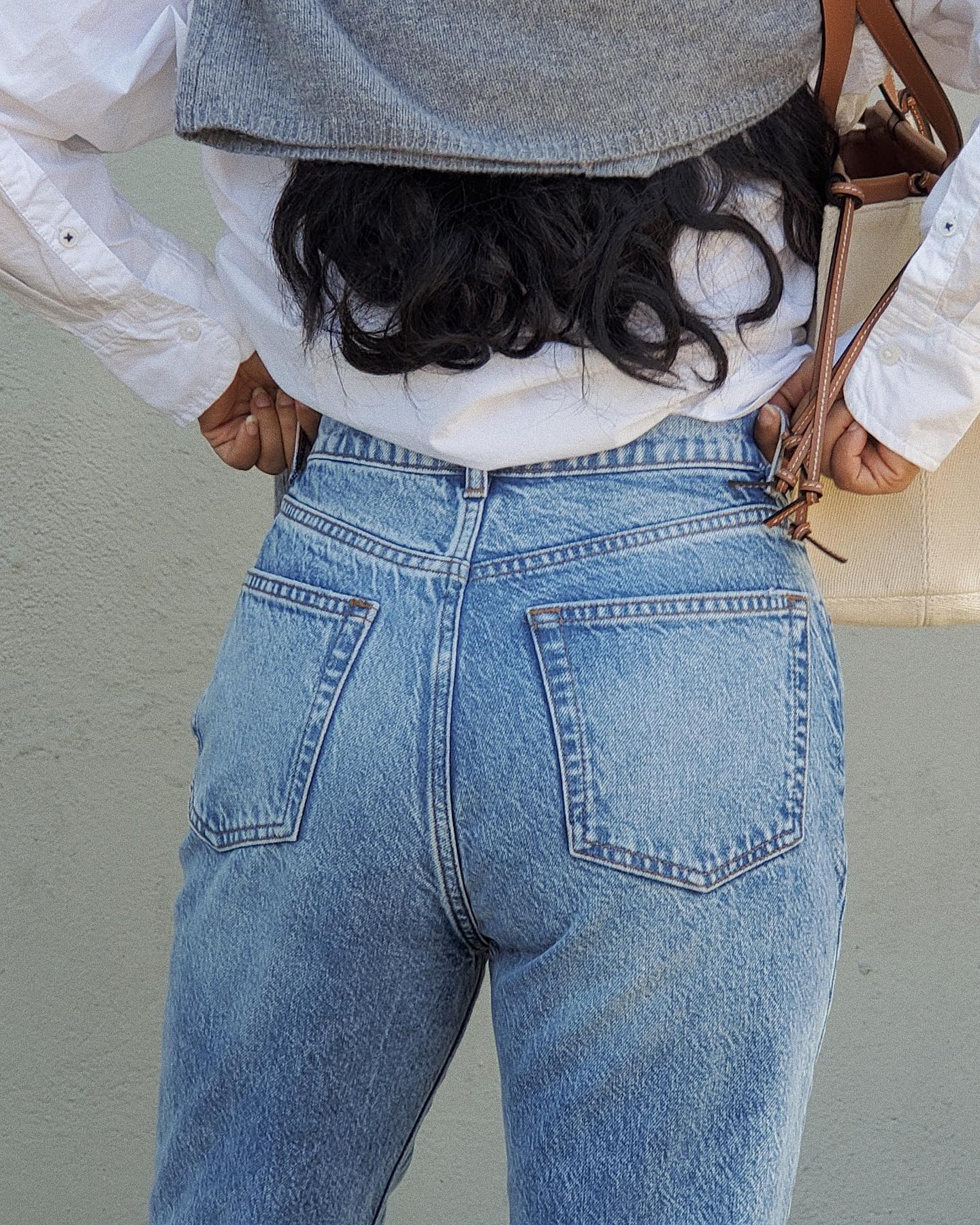 Знаменитости и модники одержимы этими джинсами Бренд