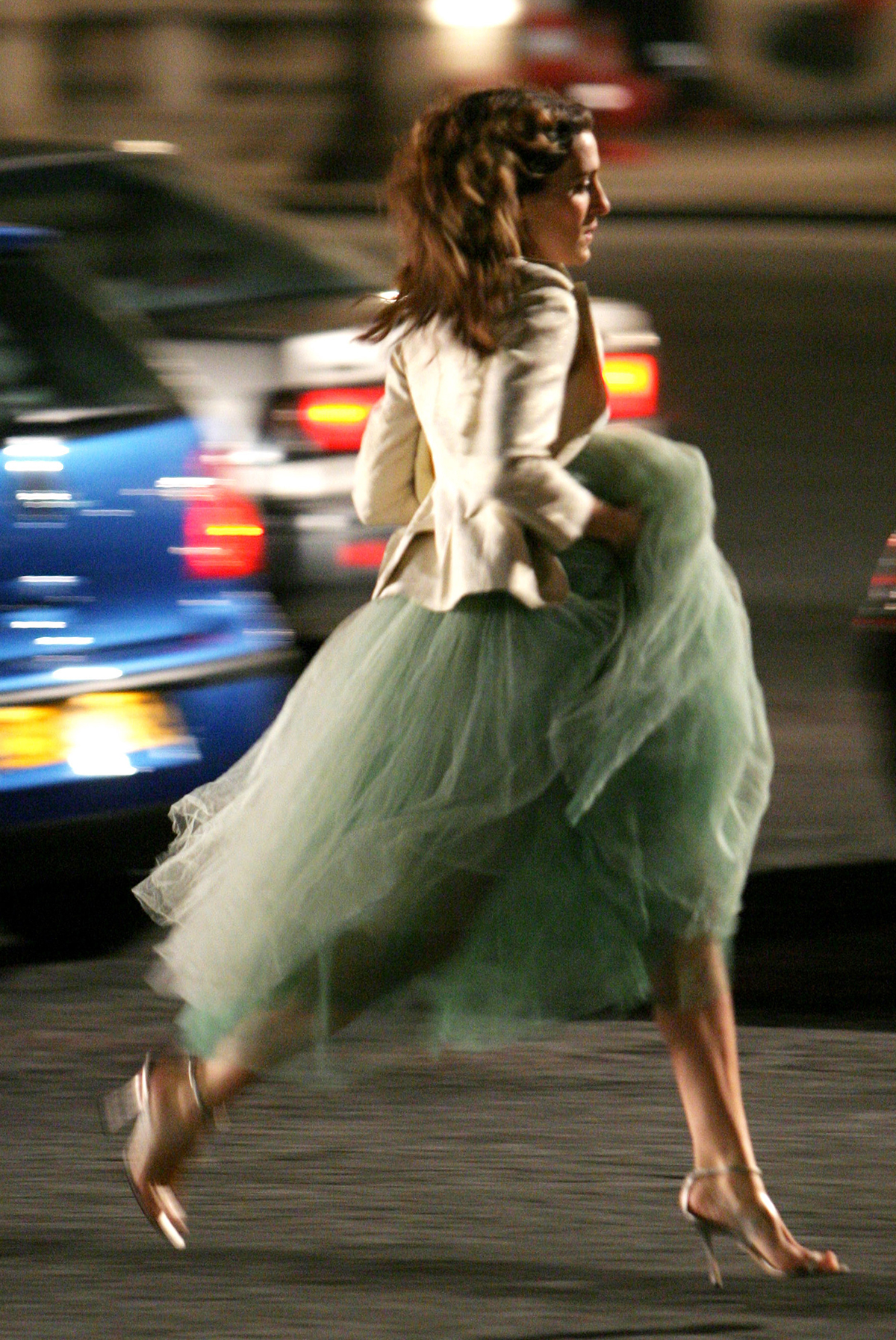 My Review of Carrie Bradshaw's Style in And Just Like That | Who What ...
