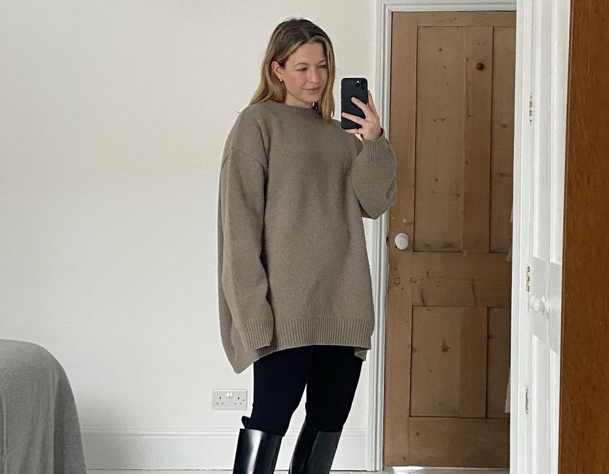 British influencer Alexis Foreman wearing a top legging trend