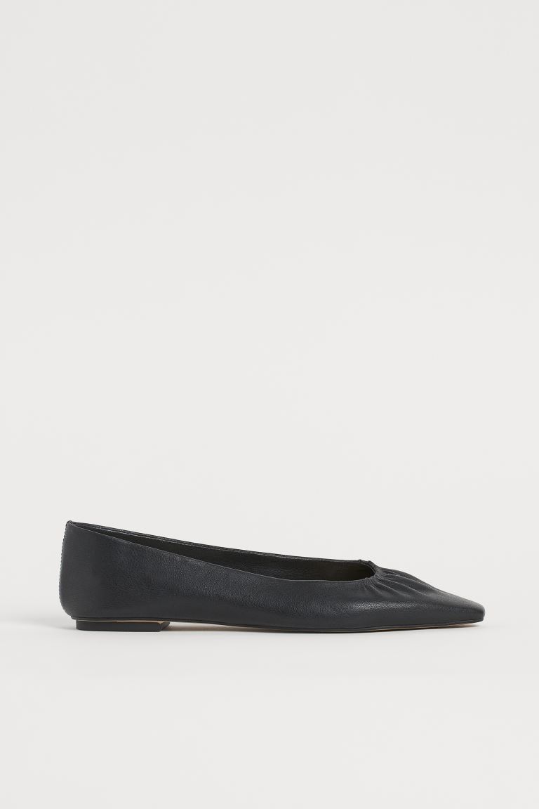 H&M Pointed-Toe Ballet Flats
