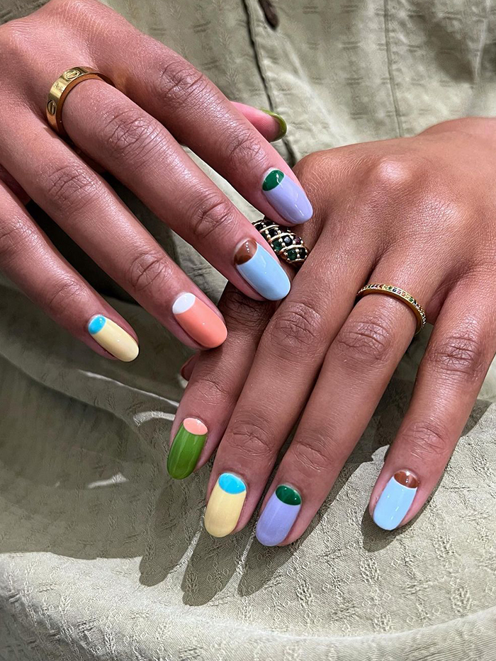 Trending Nails 2022: Reverse Accents