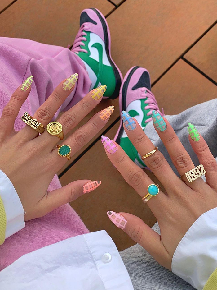 Trending Nails 2022: Sunny Pastels