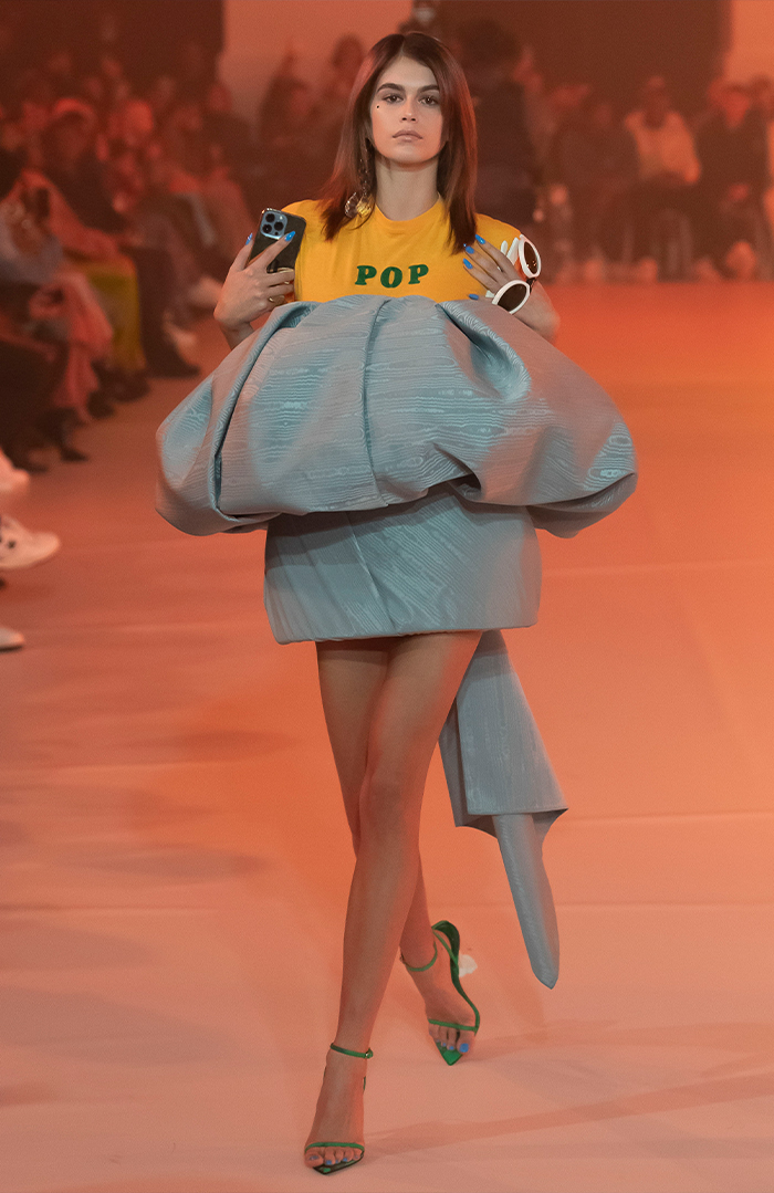 autumn winter 2022 fashion trends: party outfits at Off White