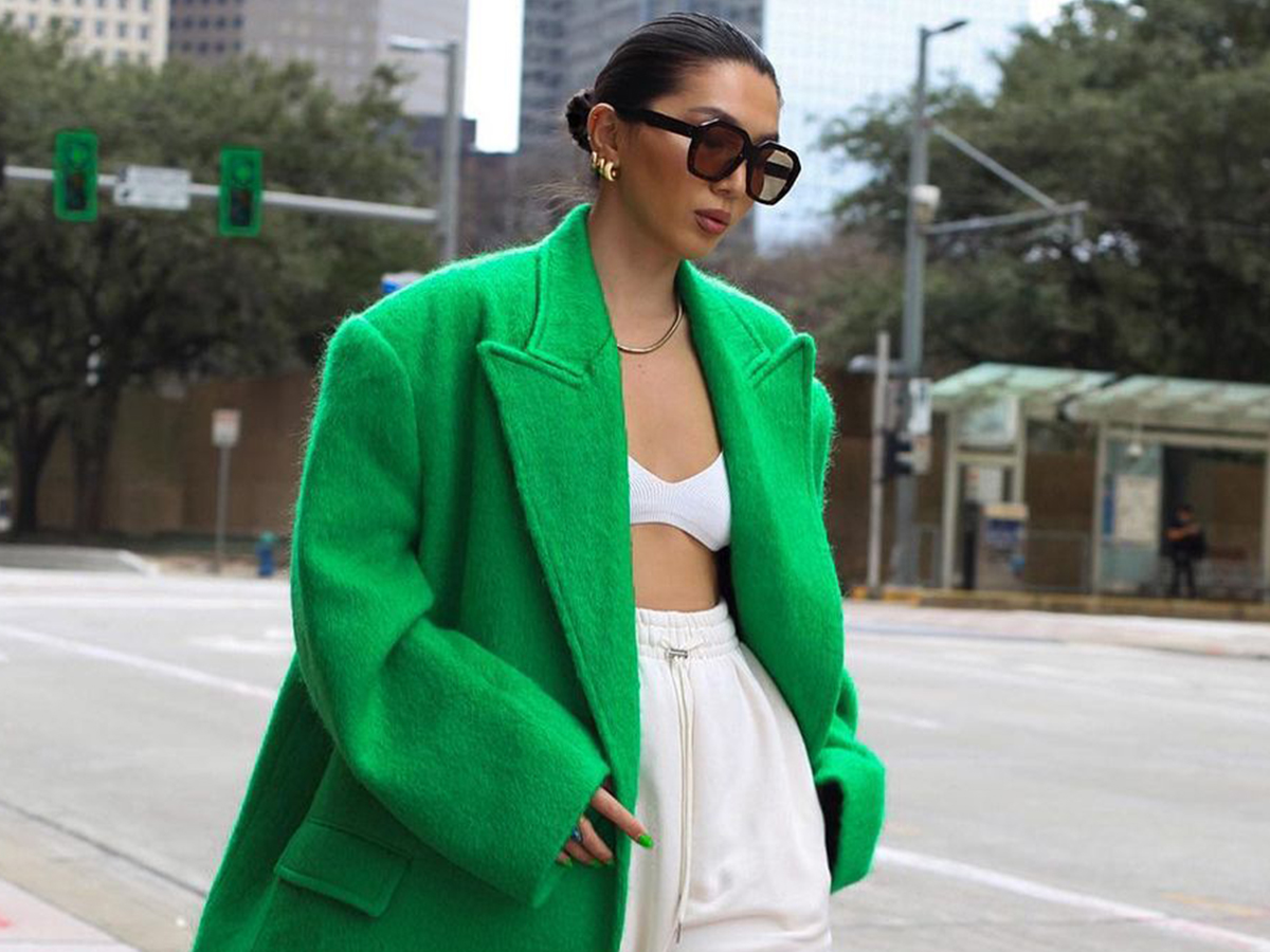 how to wear kelly green, green color trend, fashion trend