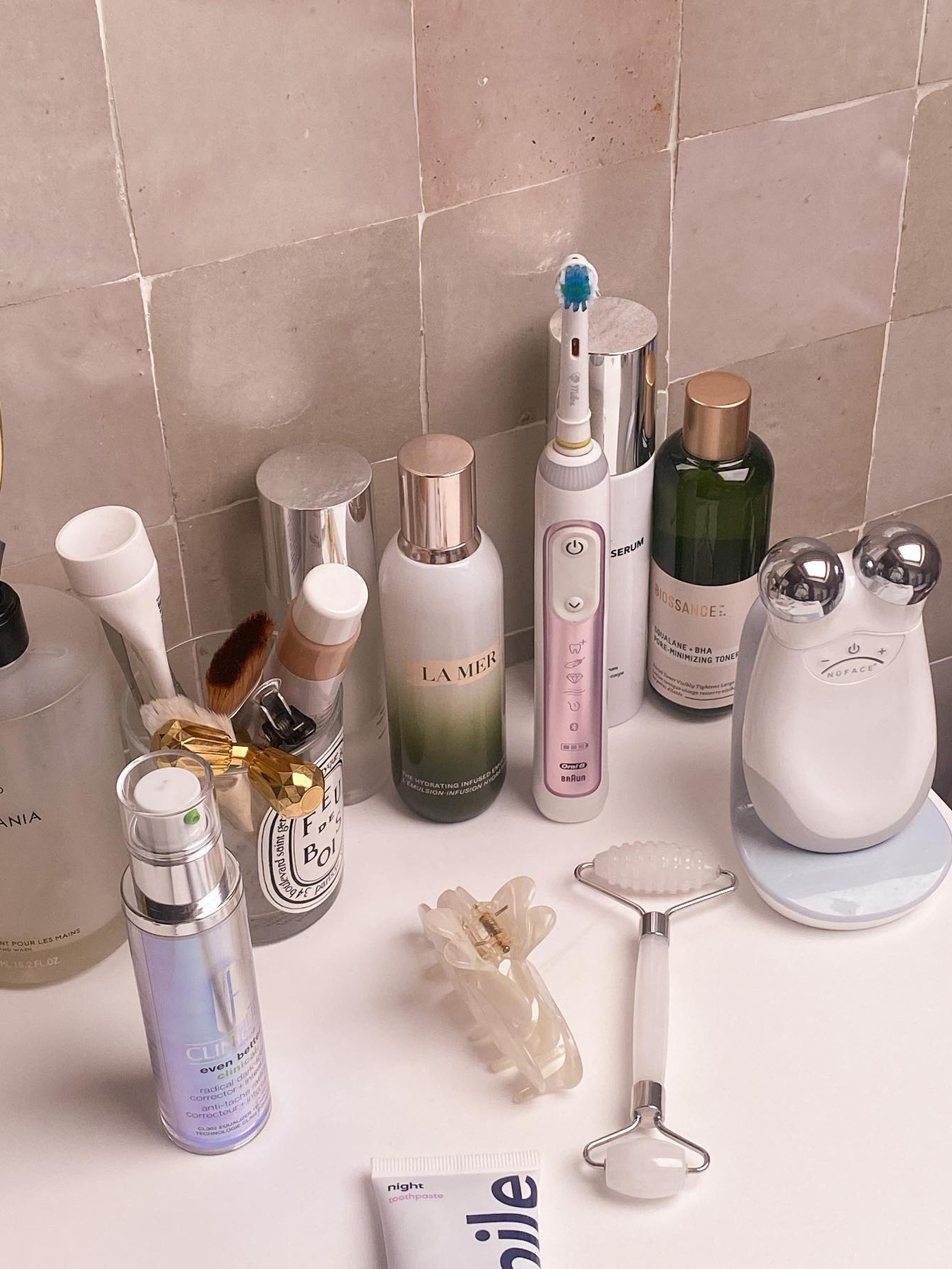 Experts Share the Best Textured Skincare Routine to Follow