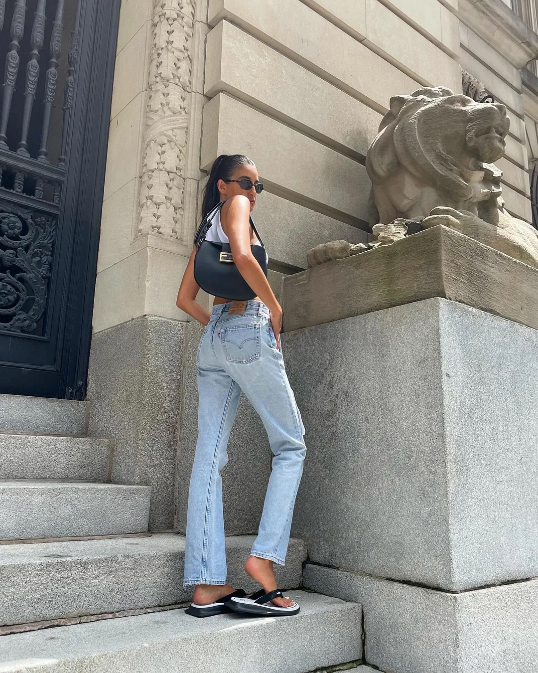 14 NYC Outfits That Make Hot Summer Weather Look Good | Who What Wear