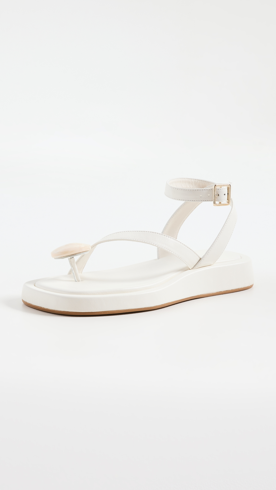 The Flatform Sandal Trend That's Taking Over This Summer | Who What Wear