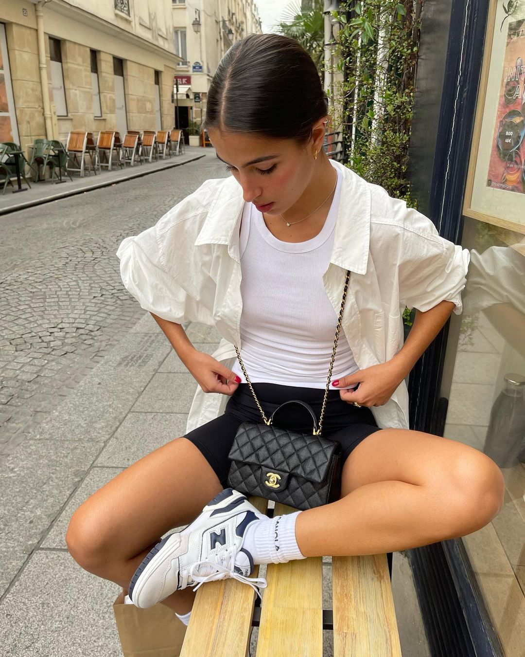 90s-Inspired Summer Outfits: @tamaramory wears a pair of cycling shorts
