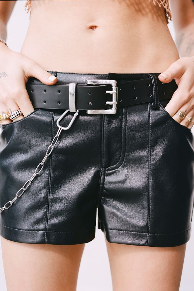 13 Best Chain Belts for Women 2021 - How to Wear Chain Belt Trend
