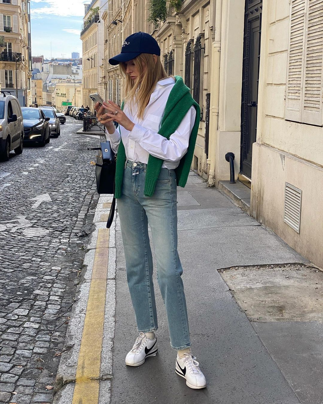 Preppy Outfits: @camillecharriere