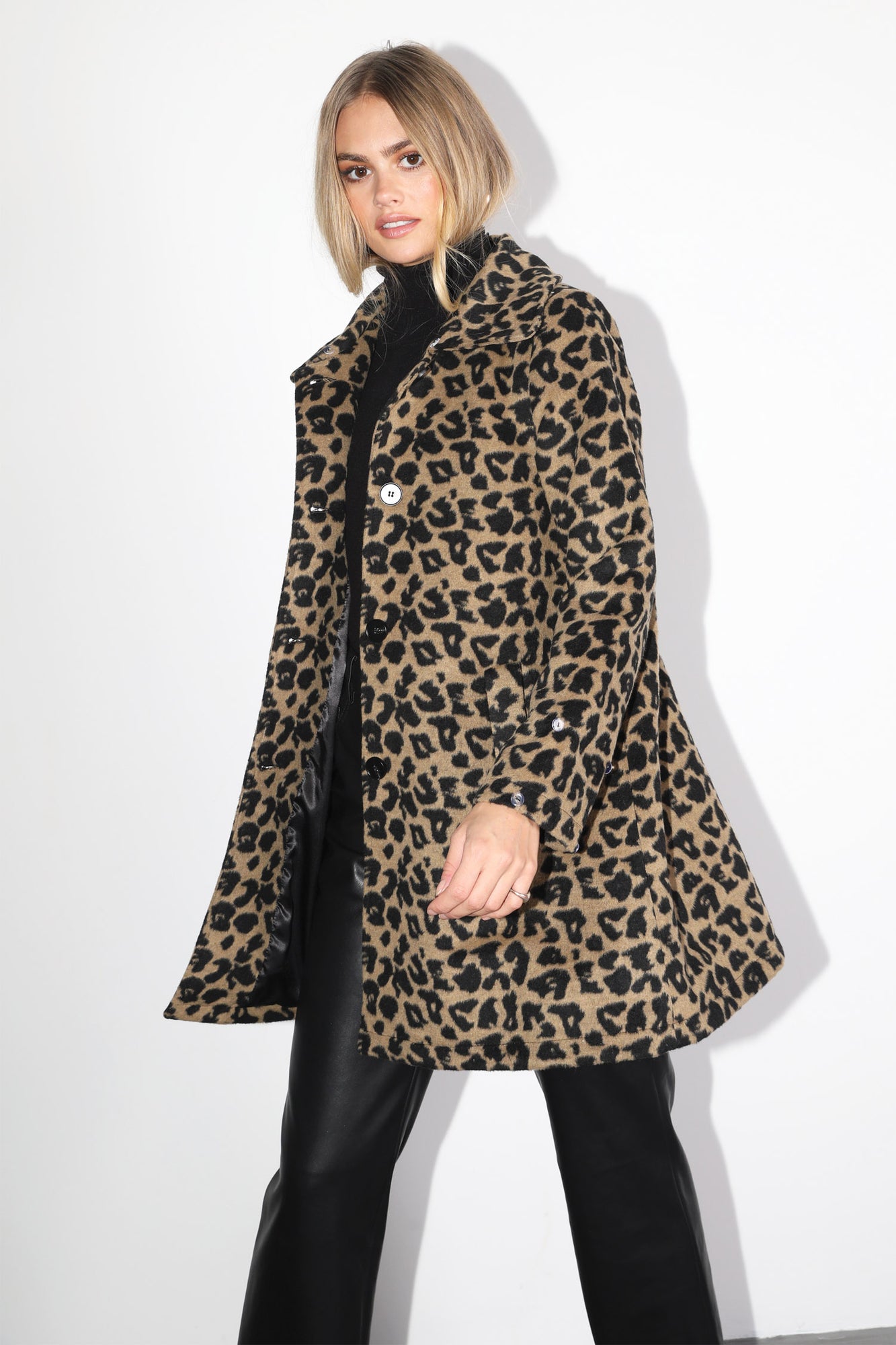 Coat Trends Autumn/Winter 2022: 7 Styles to Bookmark | Who What Wear UK