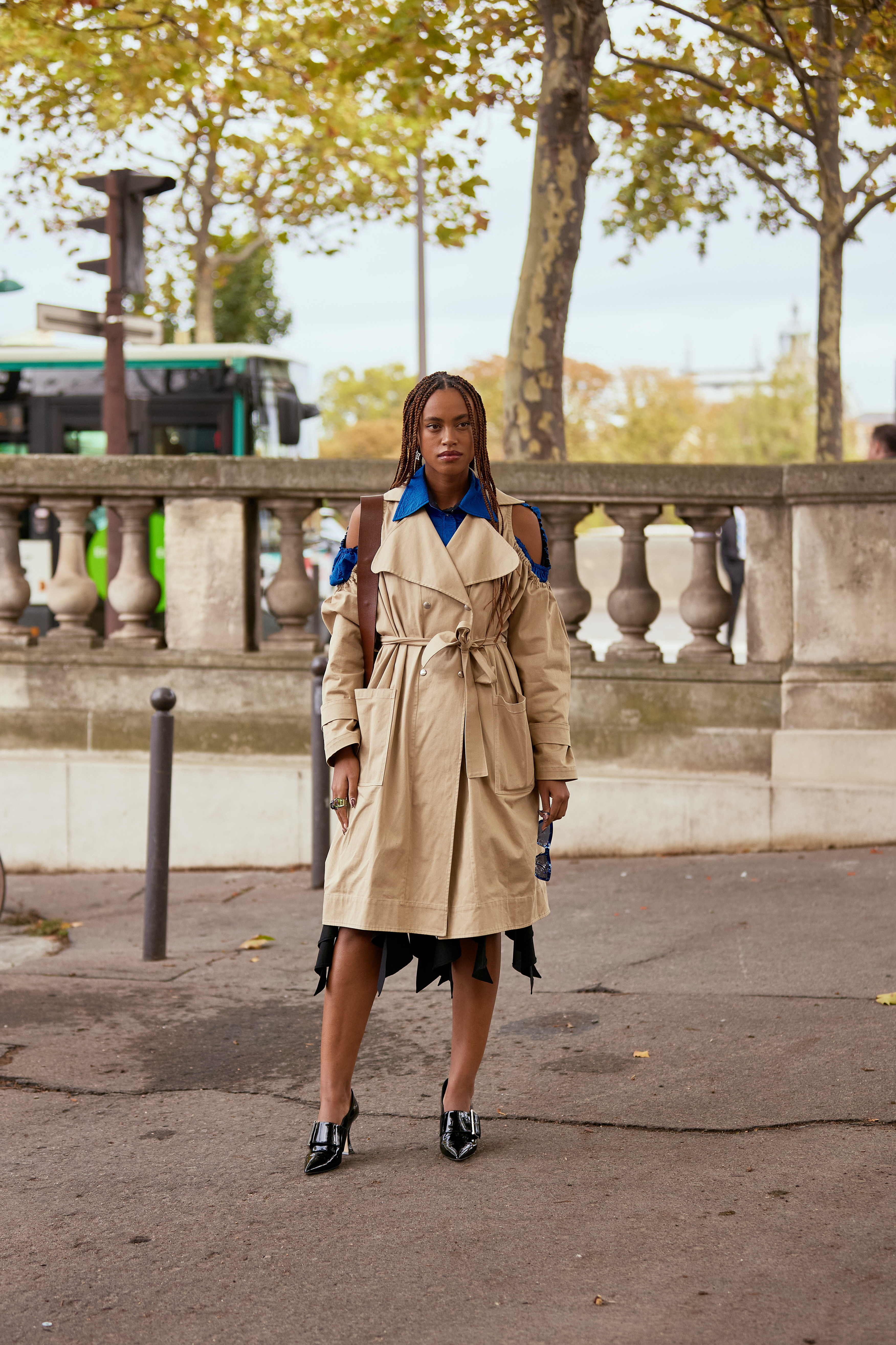 Уличный женский стиль одежды из Парижа
