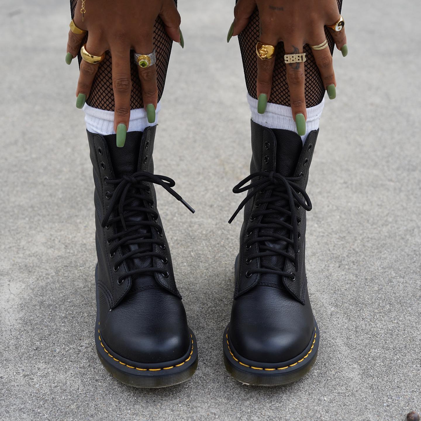 insluiten Wieg Monografie We Ranked the Top 5 Best Dr. Martens Boots to Shop Now | Who What Wear