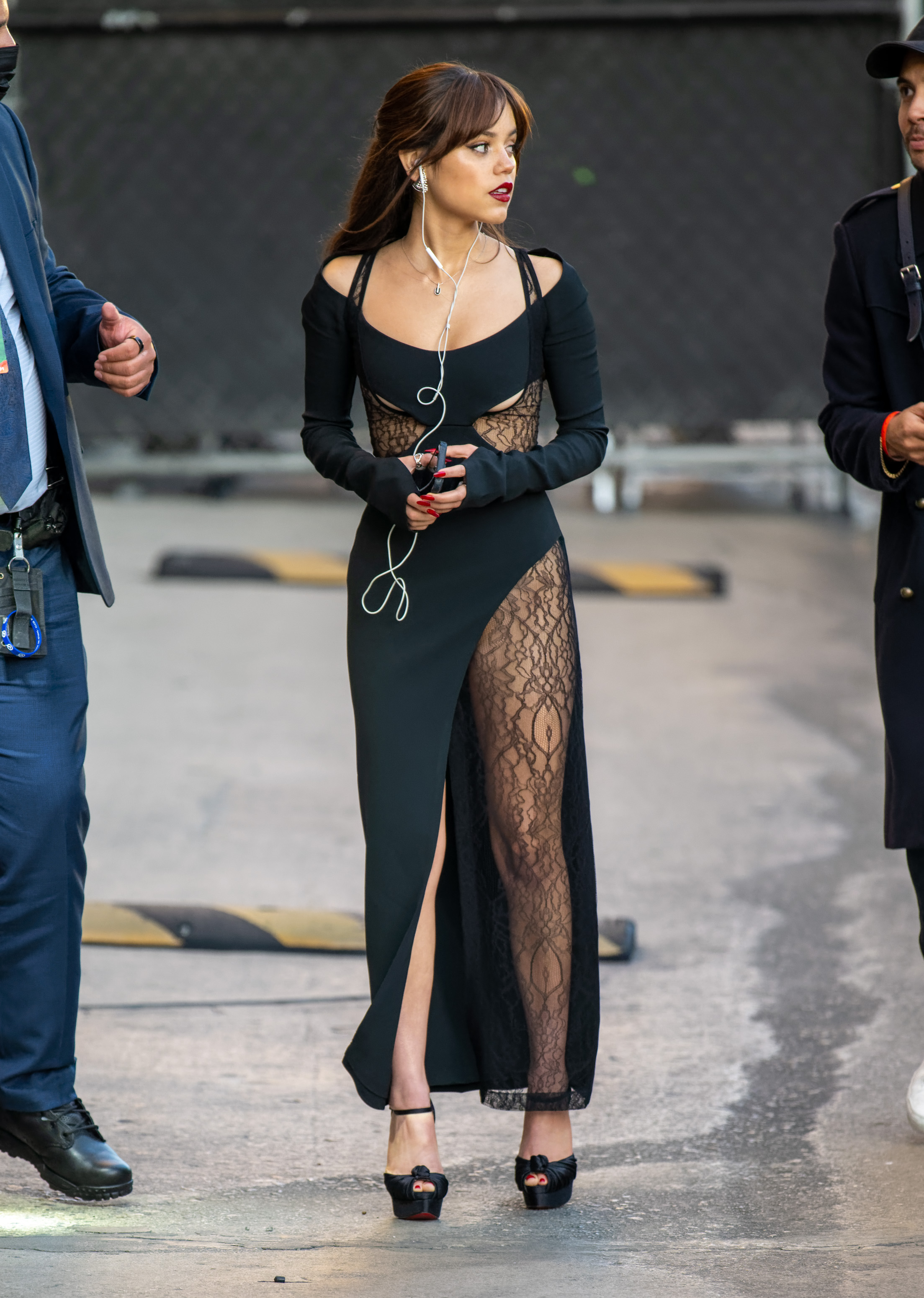 Jenna Ortega Wore A Sheer Lace Dress With A Sky High Slit Who What Wear Uk