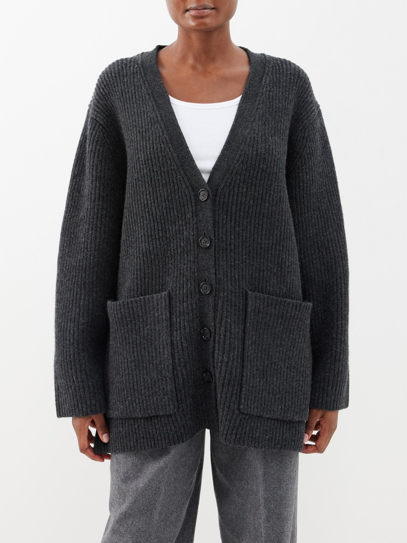 Khaite's Cardigan Is Fashion's Favourite Knit For 2023 | Who What Wear