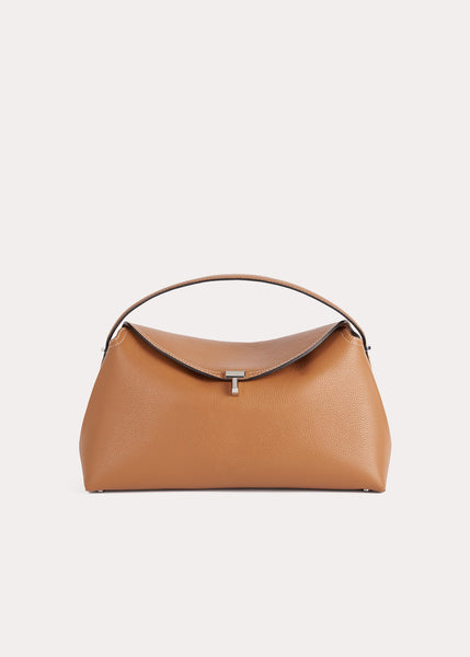 The 'It' bag under £100 that's loved by the A-list