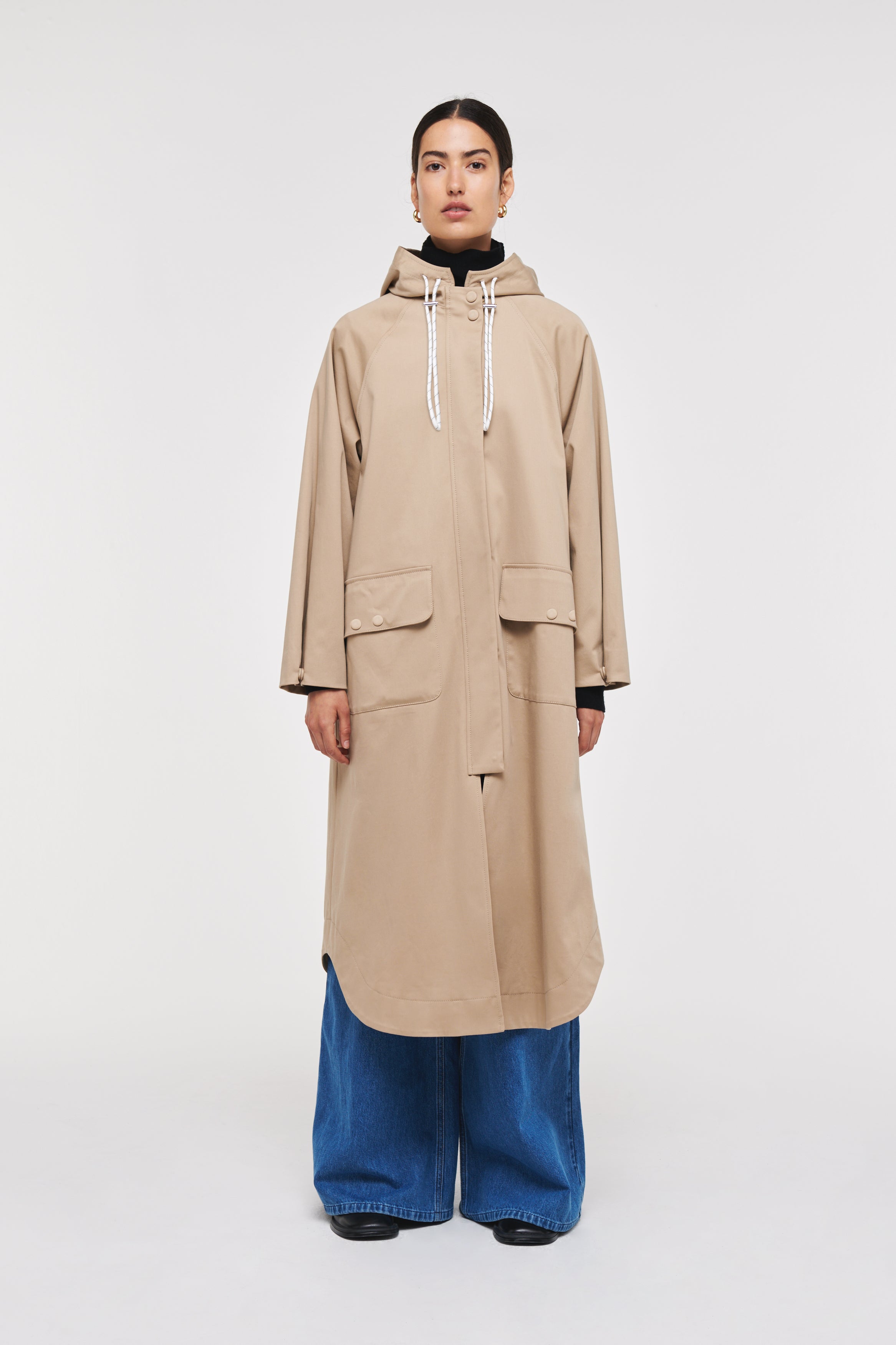 Aligne's Best-Selling Trench Coat Has Just Been Restocked | Who What ...