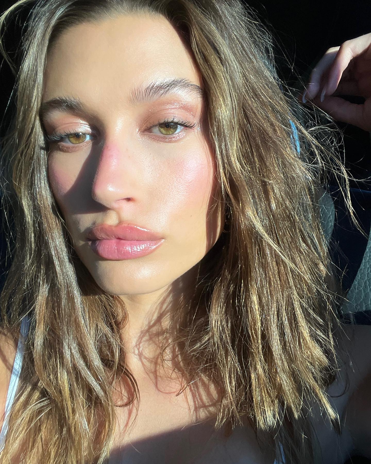 This $28 Blush Is The Secret to Hailey Bieber's Glow | Who What Wear