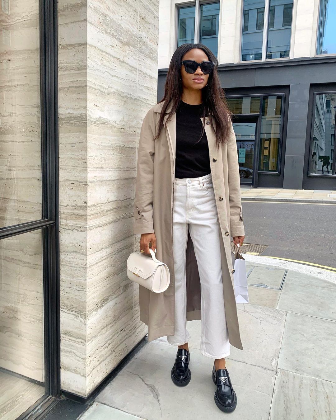 5 Trench-Coat-and-Loafer Outfits We're Wearing on Repeat | Who