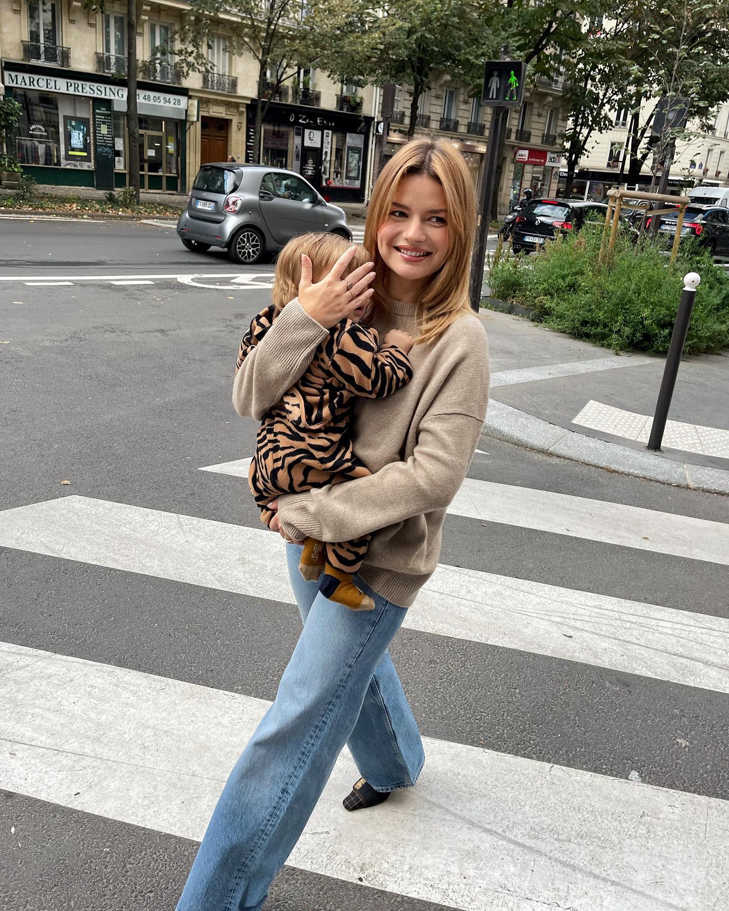 Exploring French Girl Style: A Lesson On Effortless Denim - The Mom Edit