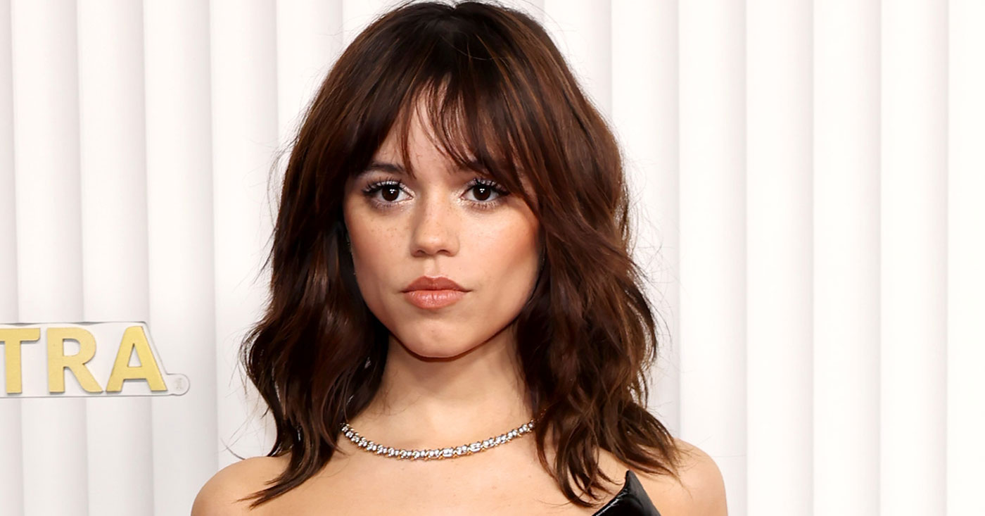 Jenna Ortega Wore a Plunging Dress With a Thigh-High Slit – NewsEverything Fashion