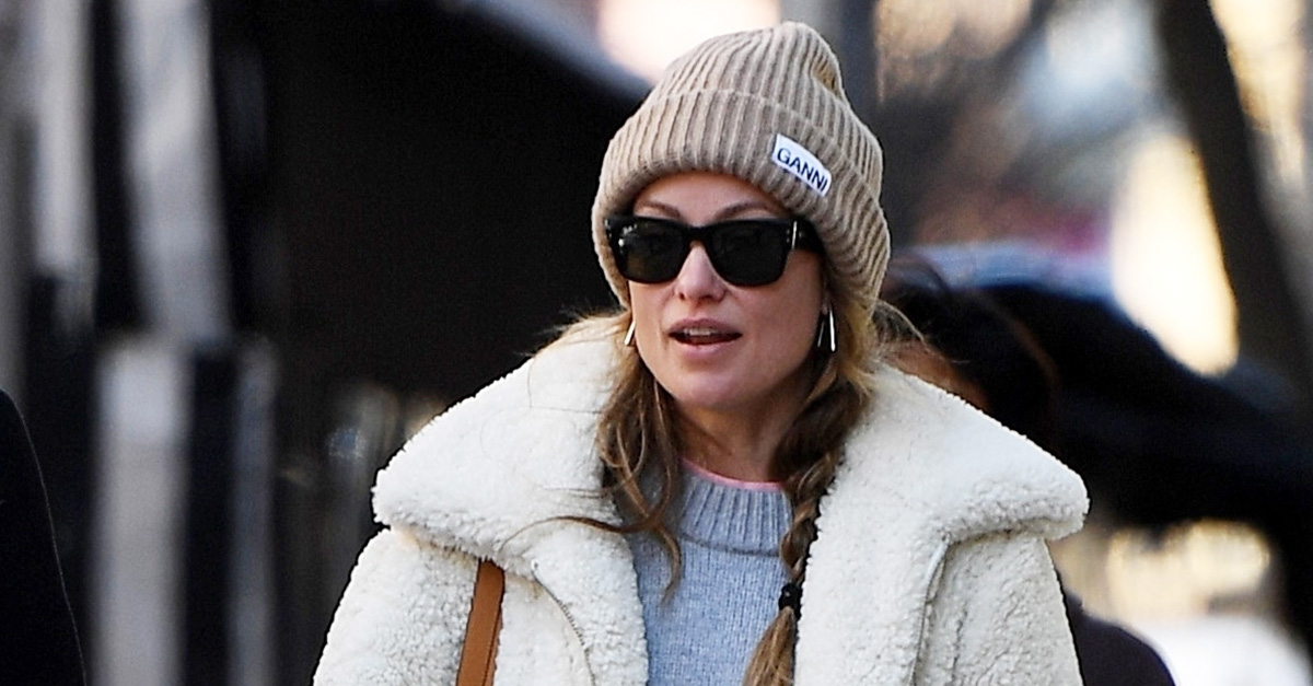 Olivia Wilde’s Very Flattering Sun shades Might Be the Subsequent It Shades