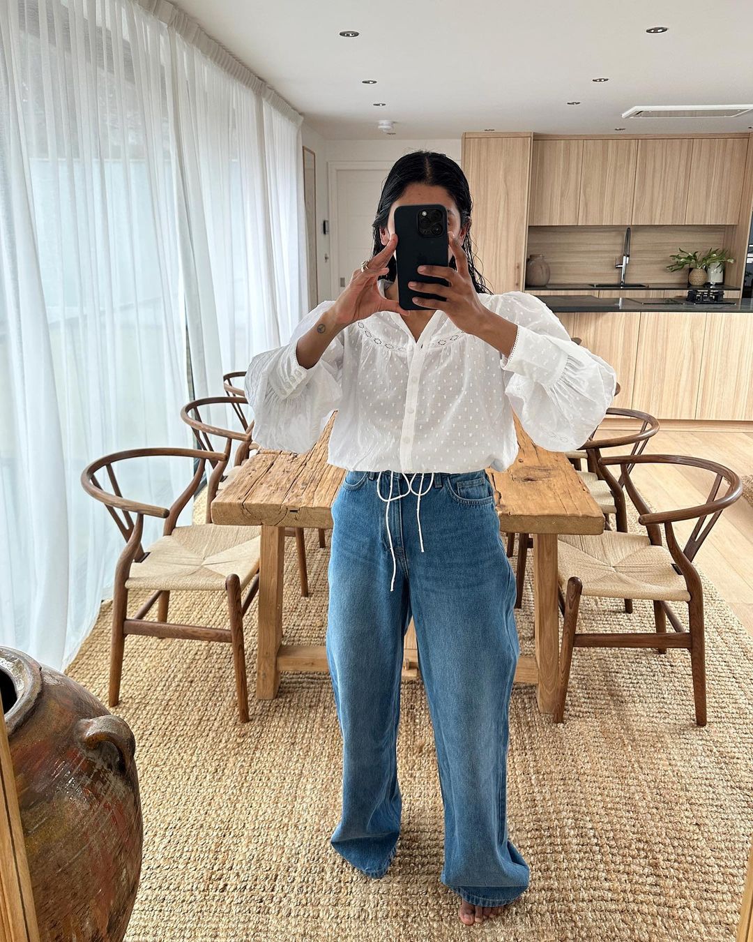 White-Blouse-and-Jeans Outfits Are All I Want to Wear RN | Who What Wear UK