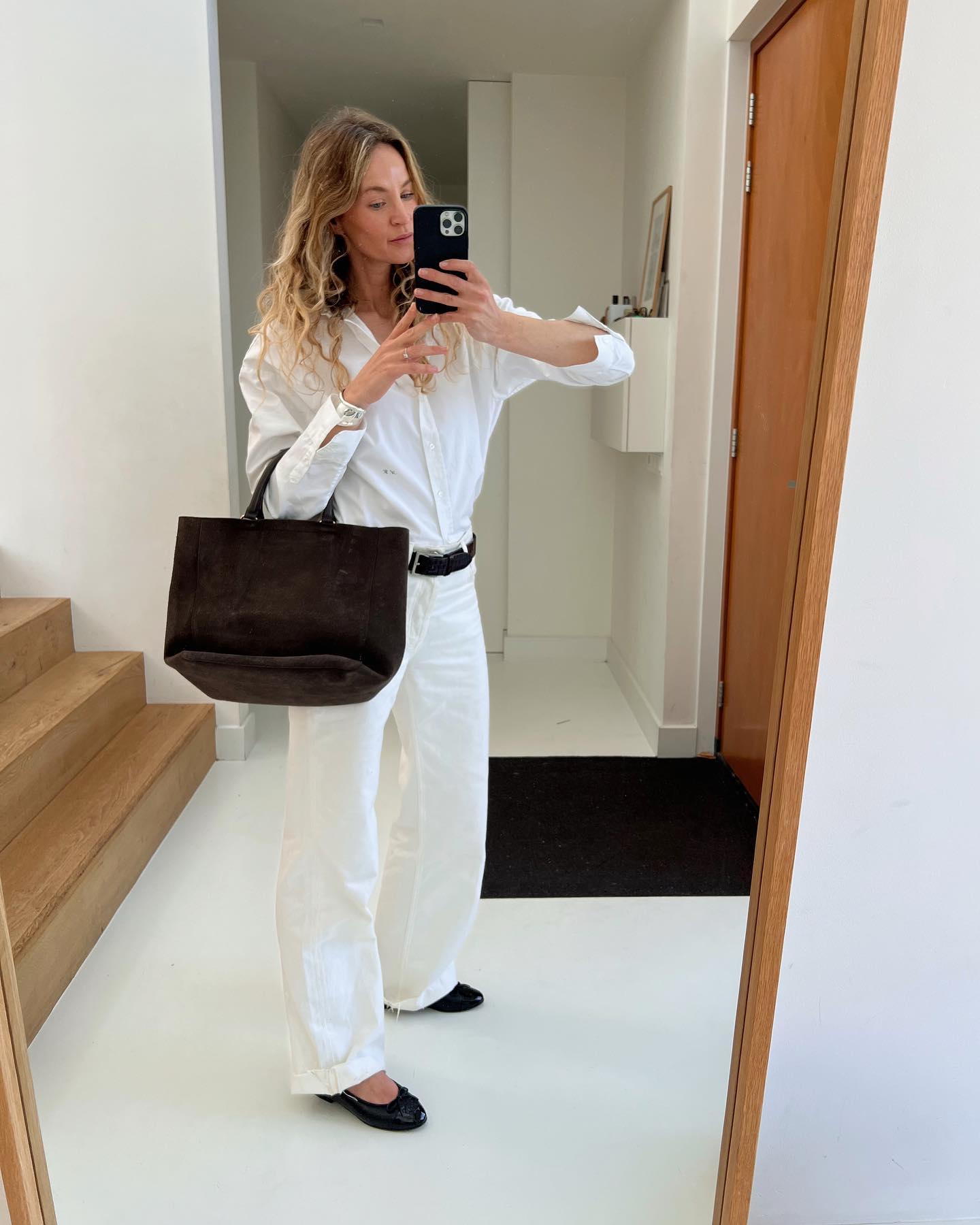 French and Italian Women Swear By White Trousers | Who What Wear UK
