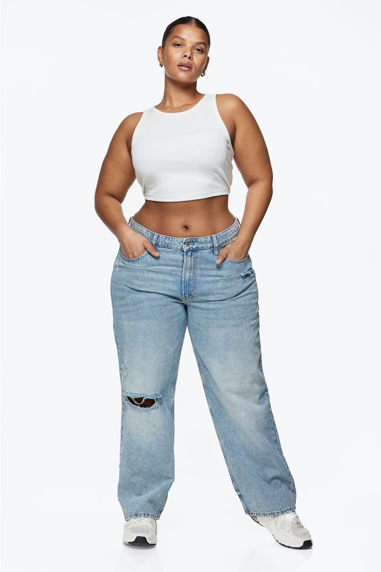 J.Lo's Latest Look Features Low-Rise Jeans and Sneakers | Who What Wear