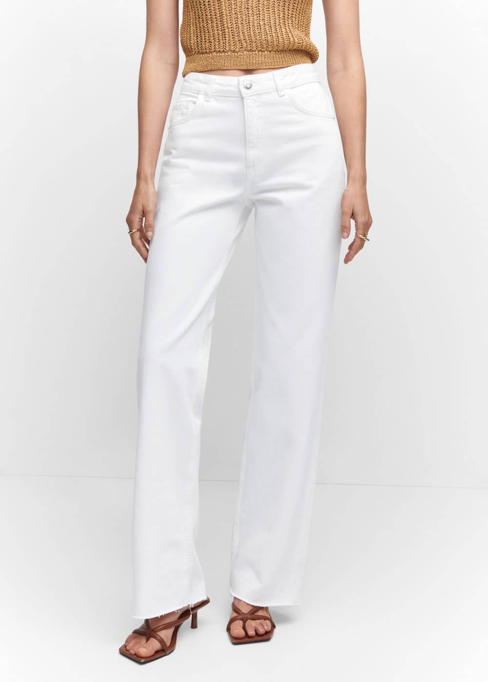 6 All-White Looks to Wear Before Summer's Over | Who What Wear