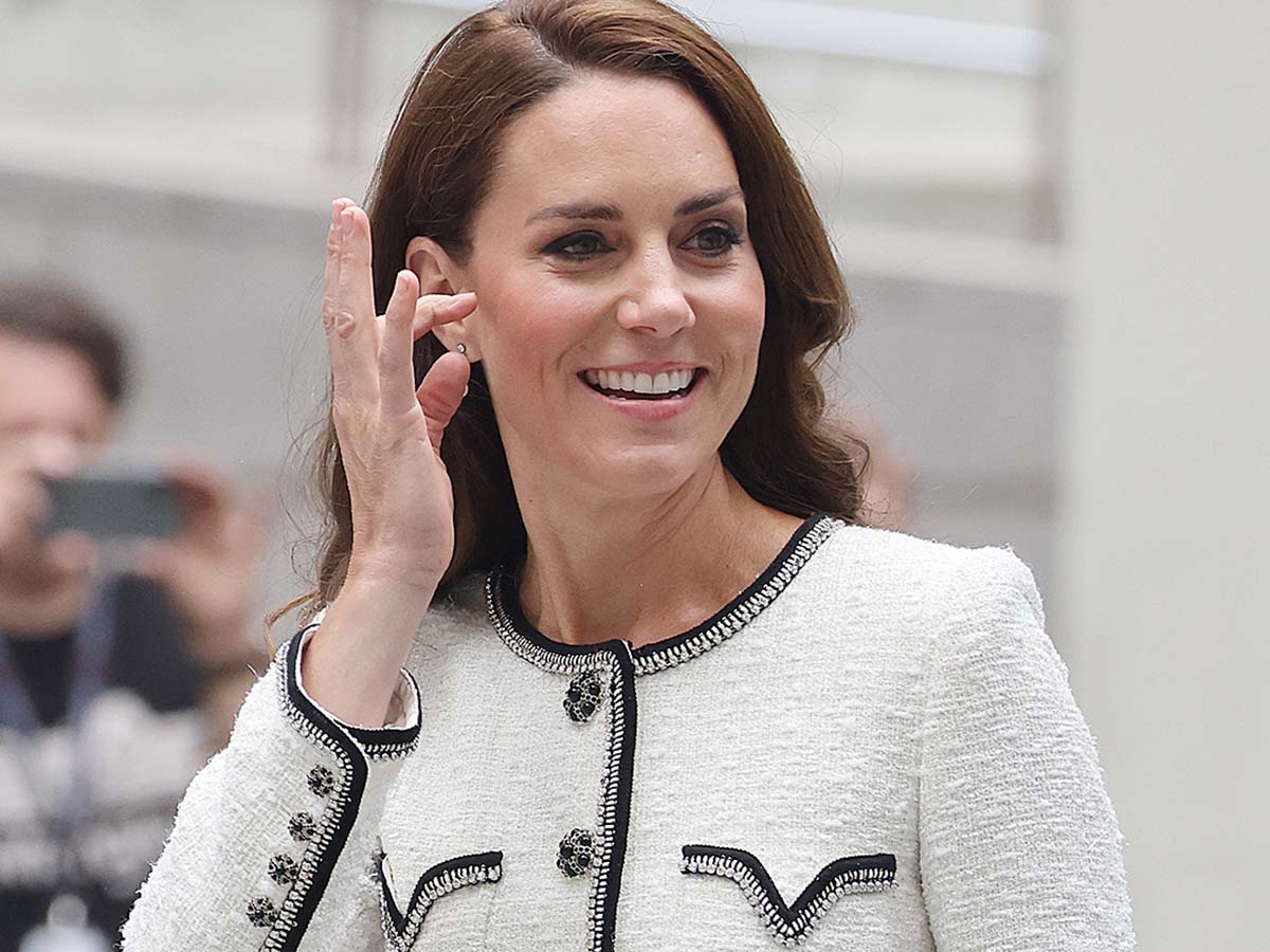 Kate Middleton's Vintage Chanel Blazer Is A Classic From The '90s