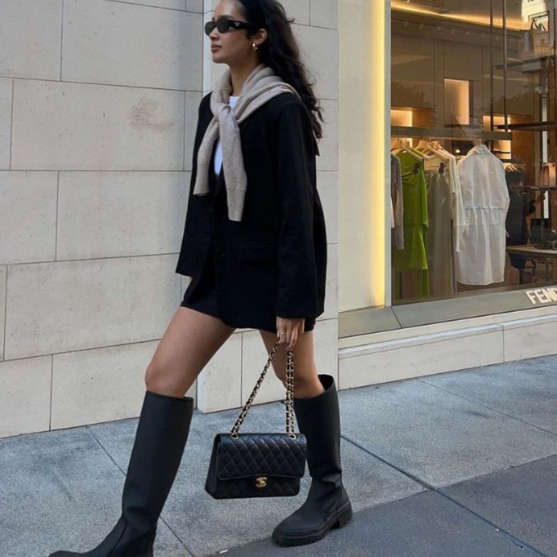 Can You Wear Knee Boots With Bare Legs? I Certainly Think So