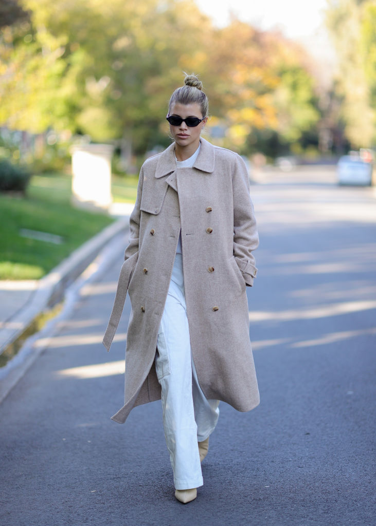 Sofia Richie's Capsule Wardrobe Consists of 8 Chic Basics | Who What ...