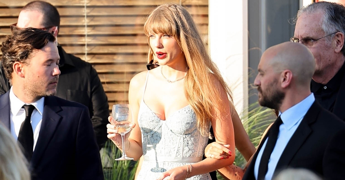 Taylor Swift Just Wore the Perfect Wedding Guest Dress